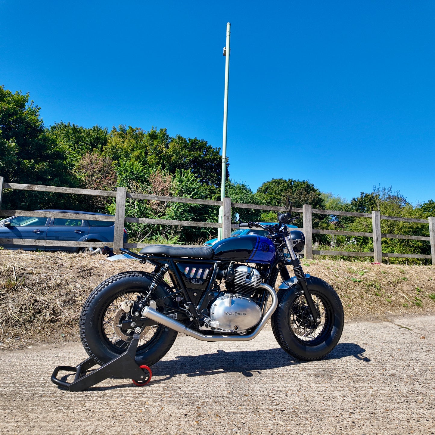 Royal Enfield Interceptor Brat