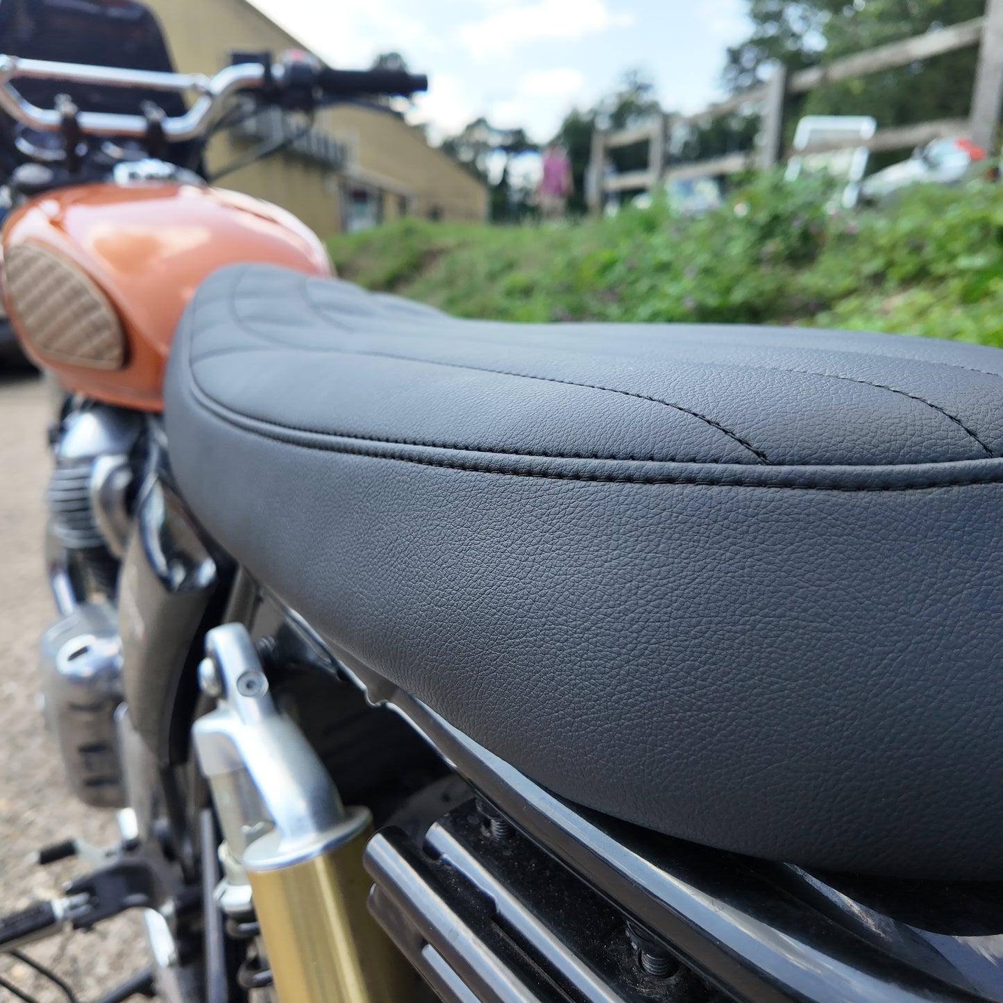 Long Seat for Royal Enfield Interceptor/Continental GT