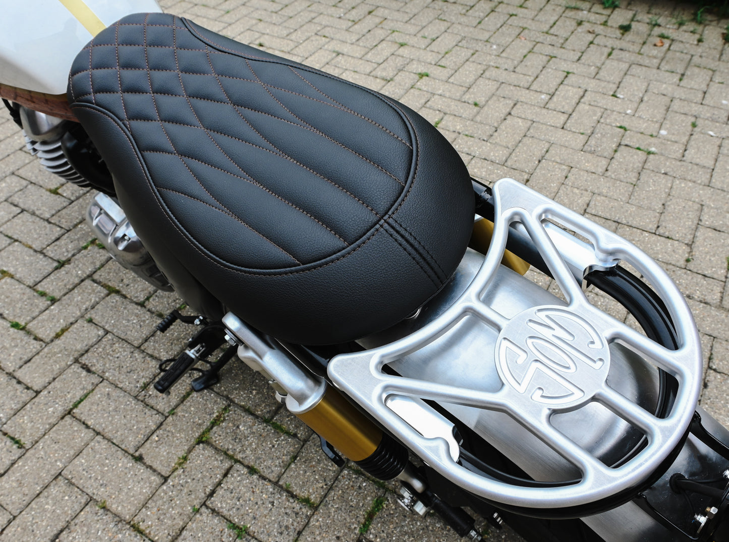 Interceptor Short Seat & Rack Kit