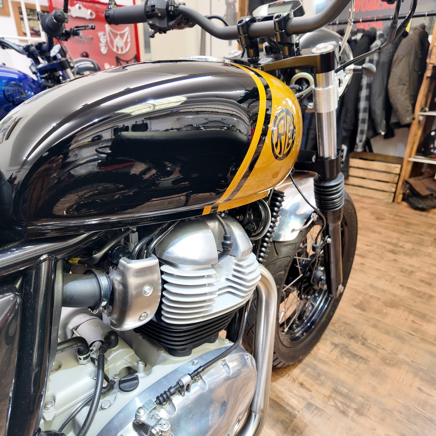 Royal Enfield Interceptor Custom
