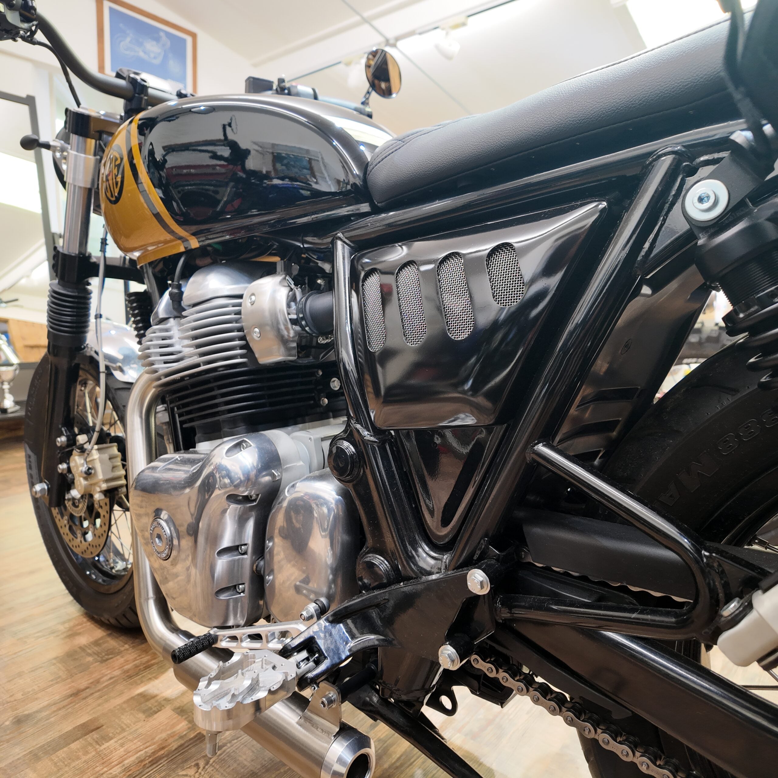 Royal Enfield Interceptor Custom