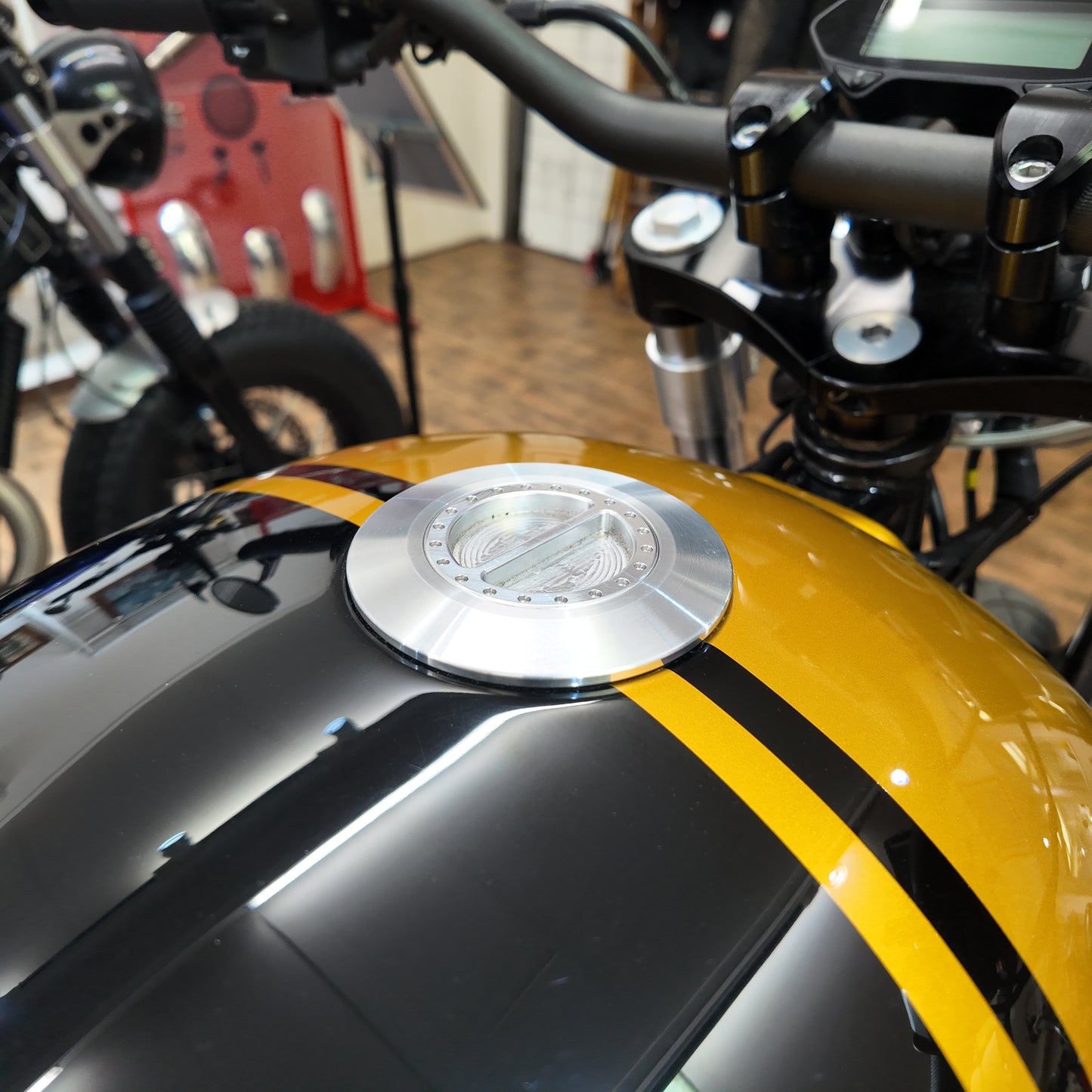 Royal Enfield Interceptor Custom