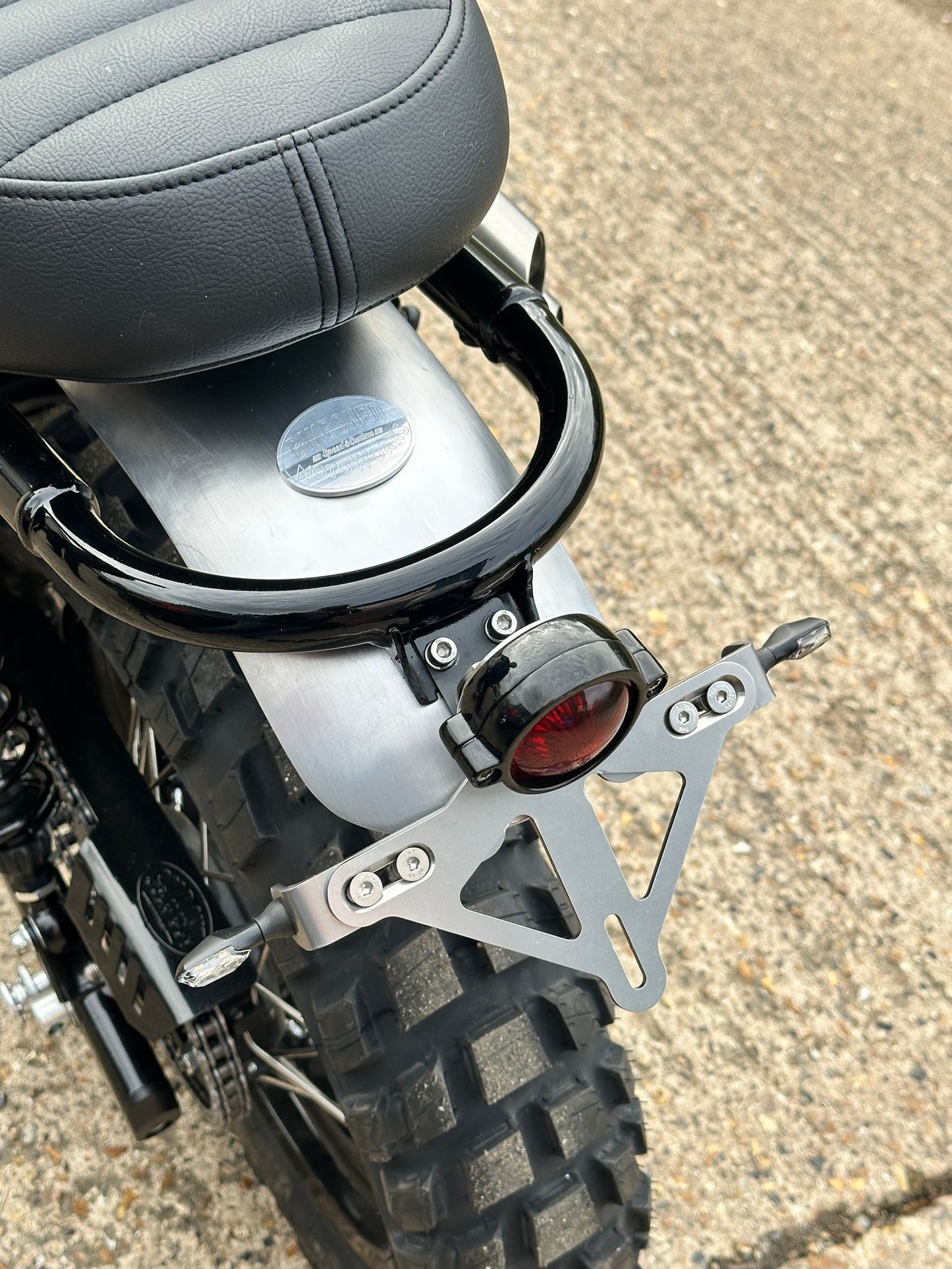 Bear 650 Aluminium Rear Mudguard & Mounts