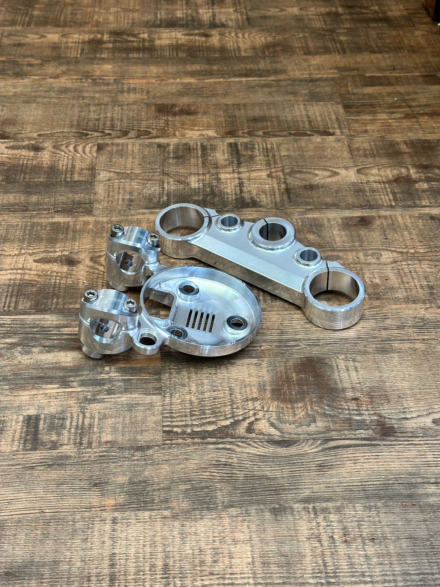 Bear 650 Top Yoke with  Risers & Clock Mount Kit