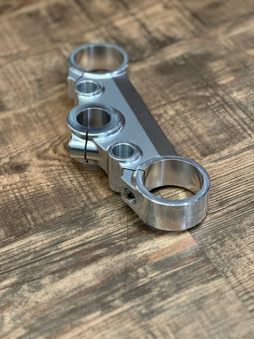 Bear 650 Top Yoke with  Risers & Clock Mount Kit