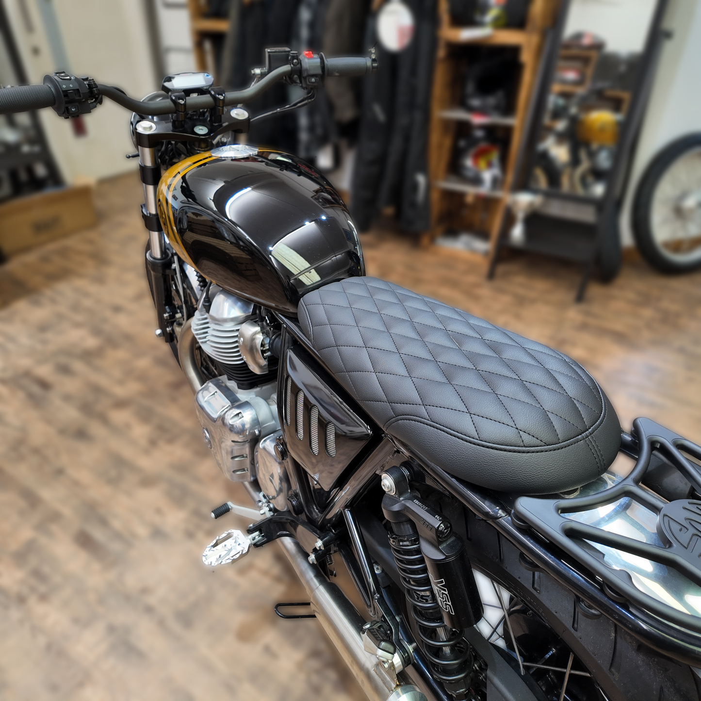 Royal Enfield Interceptor Short Seat