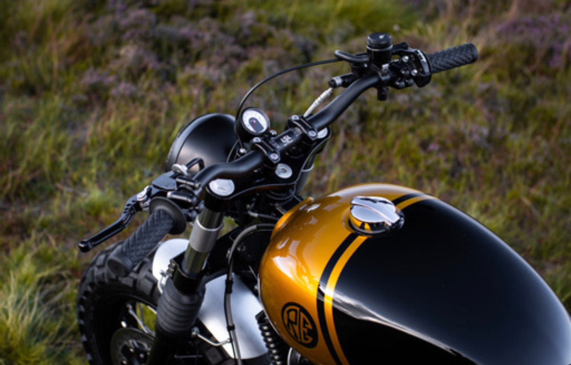 Interceptor - Gold & Black