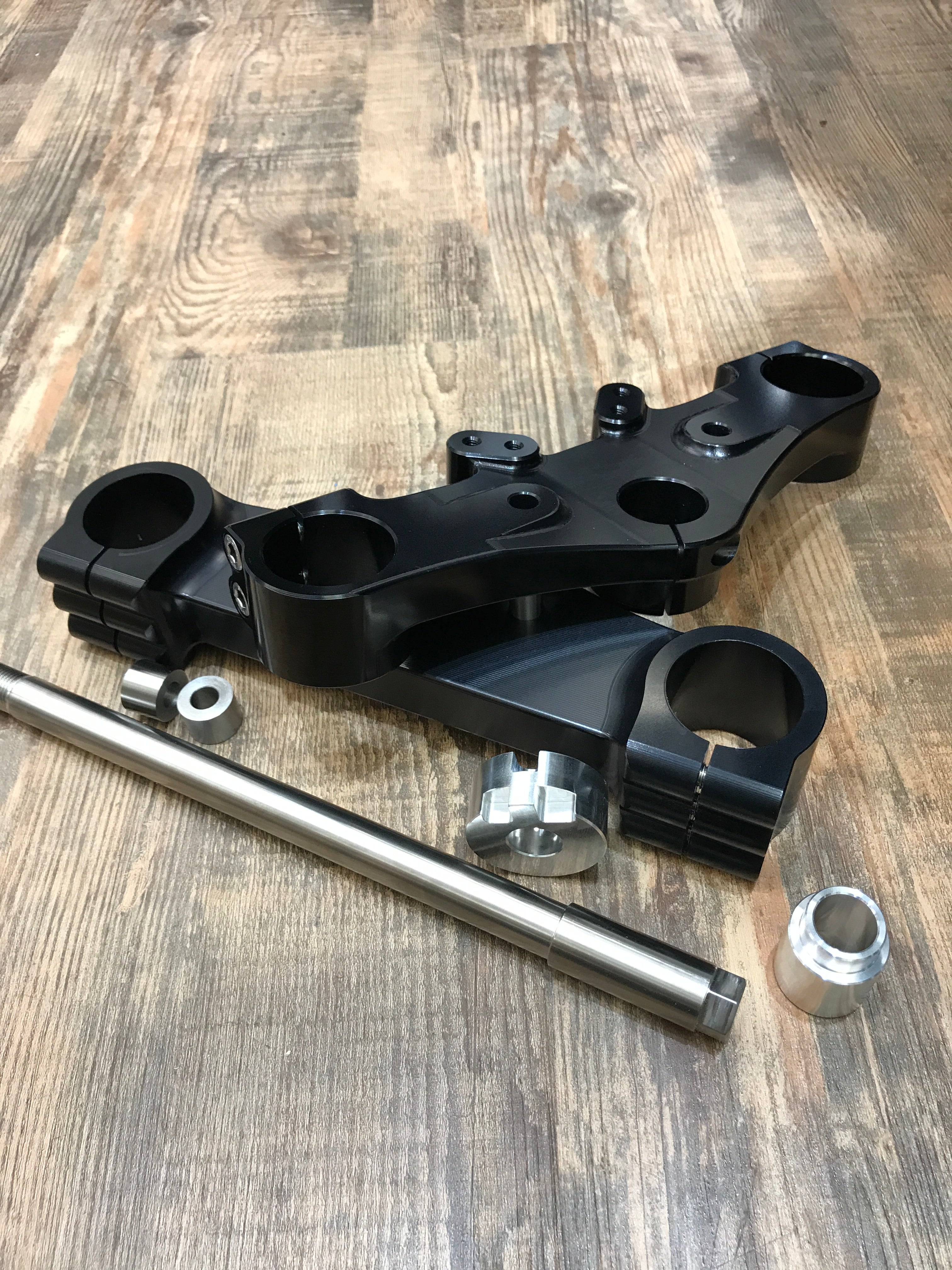 Royal Enfield Interceptor Yokes/Triple Trees (+ 30mm Wide) Kit